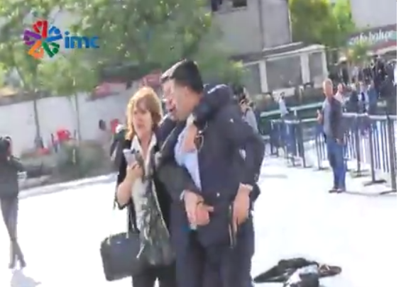 Can Dündar'a silahlı saldırı: Dündar iyi, NTV muhabiri yaralı
